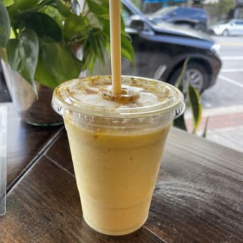 New Moon Market Juice Bar