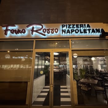 Forno Rosso Pizzeria Napoletana restaurant in Chicago