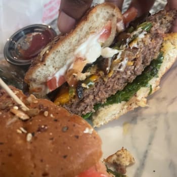 Jimmy Jam's Kale Wraps & Burgers restaurant in Atlanta