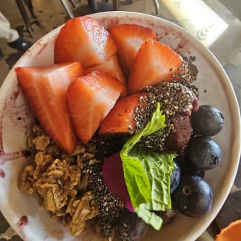 Goji Berry - Eatery & Bakery restaurant in Phoenix