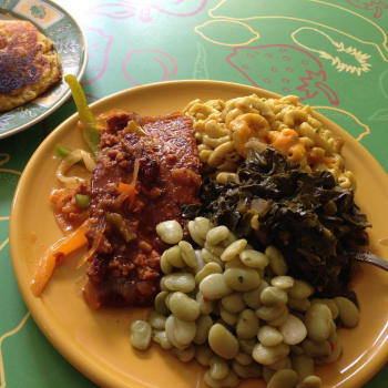 Good Foods Vegan/Vegetarian Deli restaurant in Chicago