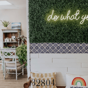 New Moon Market Juice Bar