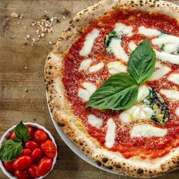 Forno Rosso Pizzeria Napoletana restaurant in Chicago