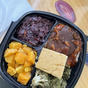 Good Foods Vegan/Vegetarian Deli restaurant in Chicago