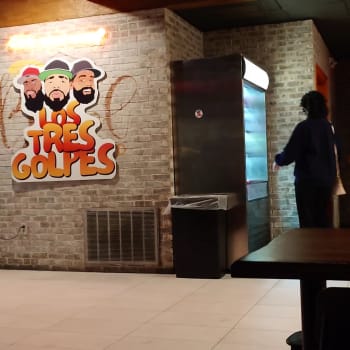 Los Tres Golpes